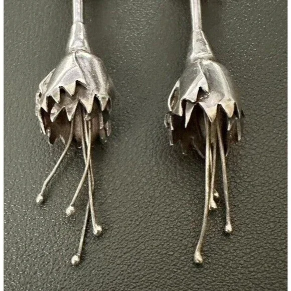 Antonio Pineda Taxco Mexico 970 Silver Flower floral Drop Clip Earrings
